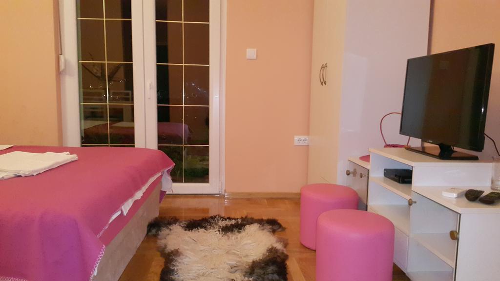 Aparthotel Akva Gold Arandjelovac Camera foto
