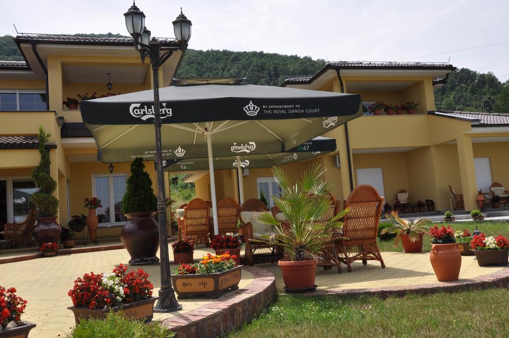 Aparthotel Akva Gold Arandjelovac Esterno foto